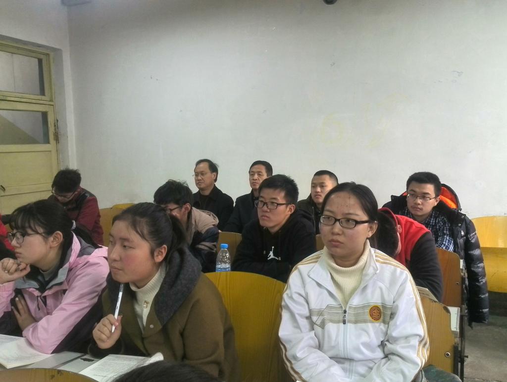 深入教室听课评课