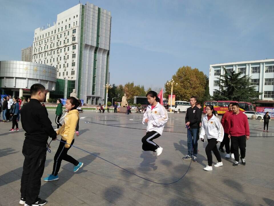 十人八字跳